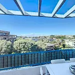 La Pinede Apartement Equiped With Air Conditioning And A Pool!
